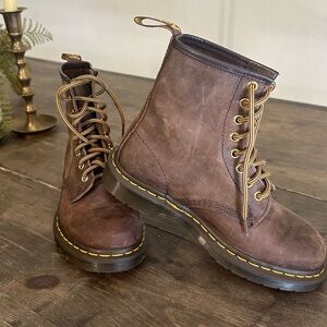 Dr marten 1460 crazy horse leather lace up boots